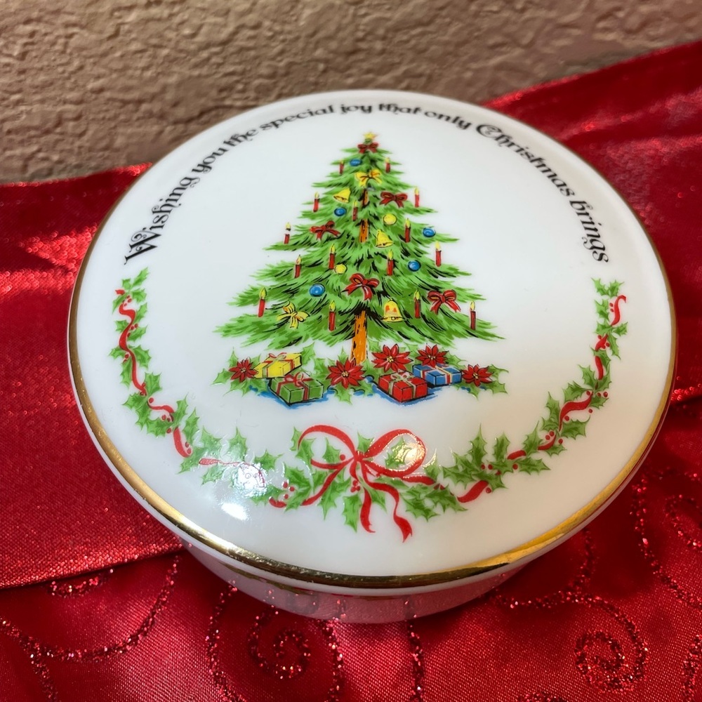 Christmas trinket box